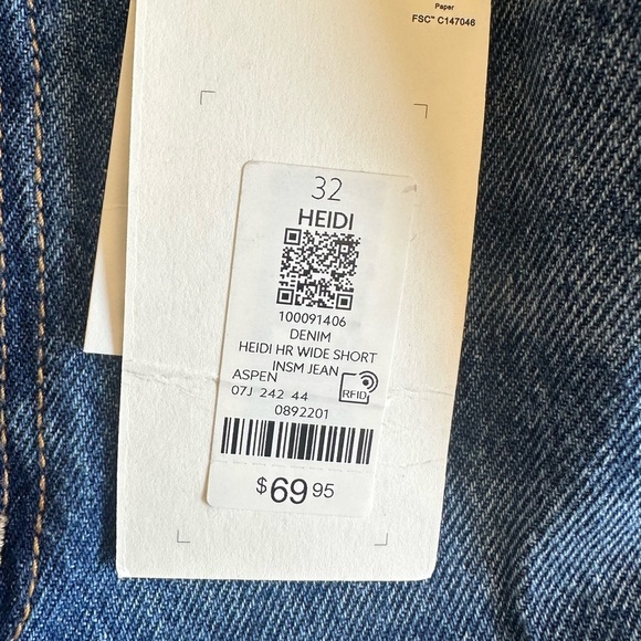 Dynamite size 14/32 Short Heidi Wide Leg Jeans - Picture 3 of 9